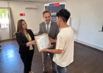 Jóvenes en proceso de reinserción social finalizaron curso de cocina nacional.