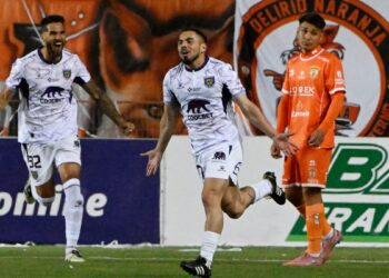 Después de 18 años Deportes ⚽️ Concepción vuelve a primera división.
