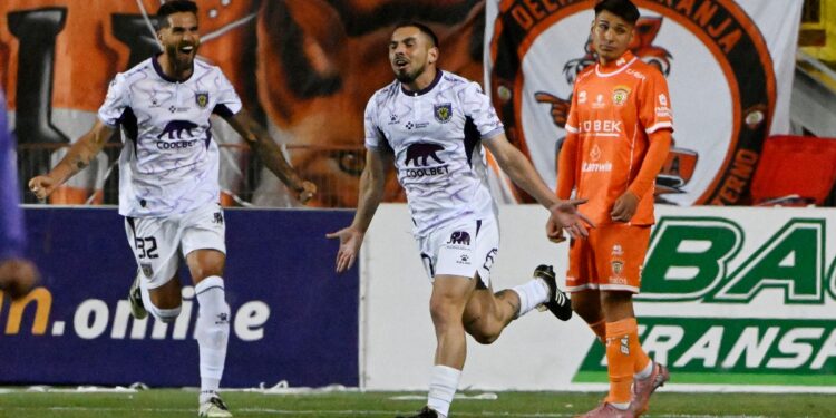 Después de 18 años Deportes ⚽️ Concepción vuelve a primera división.