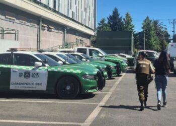 Detienen a mujer con más de 1.600 cajetillas de cigarros ilegales para comercio.