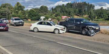 Accidente en Ñuble 🔴 Dos vehículos involucrados en una colisión fontal en Quillón.