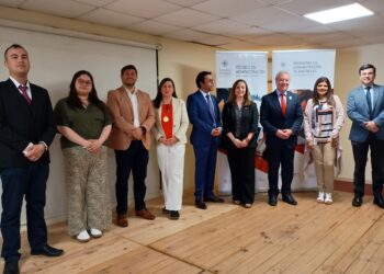 Estudiantes de INSUCO culminan formación en Santo Tomás con módulos aplicados en áreas claves de la actualidad.