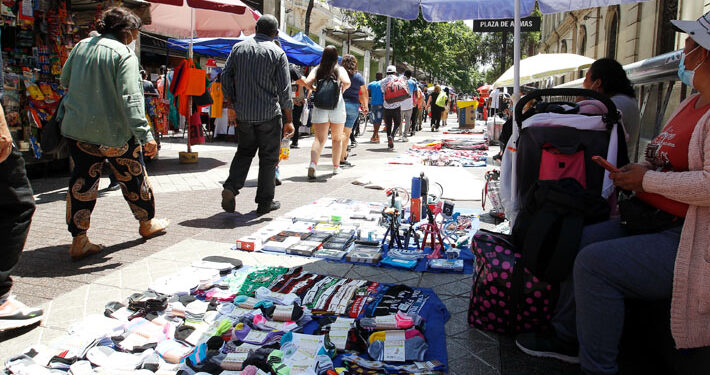 En Chillán se preparan para una “masiva venta” del comercio ambulante.