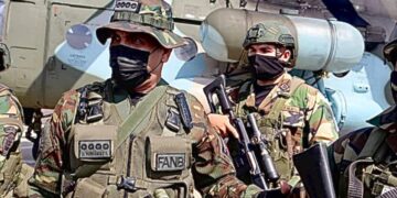 LO ÚLTIMO 🌐 Armada venezolana respalda a Maduro y exige su liberación.