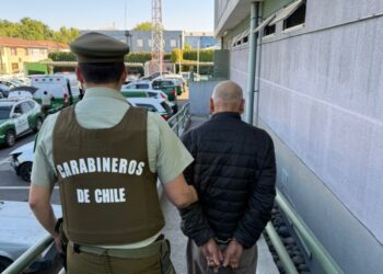 Hombre es detenido por presunta responsabilidad en incendio.