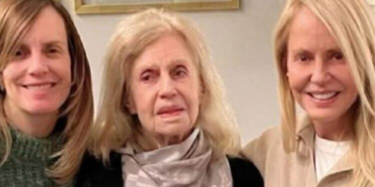 AHORA⚫️ Fallece la madre de Cecilia Bolocco.