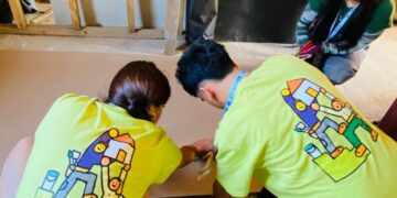 Trabajos Voluntarios de Verano de Santo Tomás mejoraron 25 espacios familiares y comunitarios en Tomé.