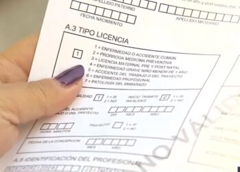AHORA ✈️ La Municipalid desvincula a 22 funcionarios por uso irregular de licencias médicas.
