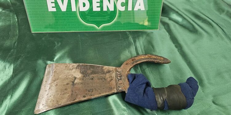 Sorprenden a individuo con una caja fuerte con varios millones en Quirihue.