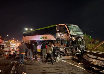 AHORA🔴 Trágico accidente de tránsito deja personas fallecidas en ruta 5 Sur.