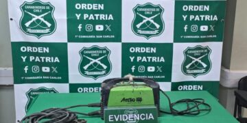 Dos personas detenidas por incendio que afectó ocho hectáreas en sector Buli Estación de San Carlos.