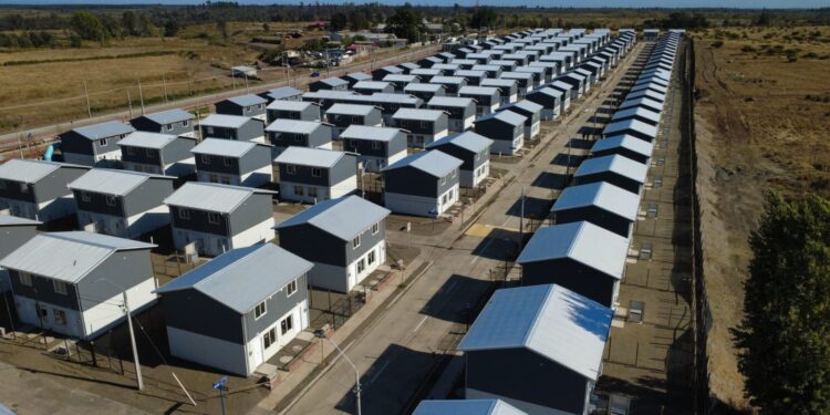 Ministro Montes inaugura megaproyecto habitacional en Chillán y Región de Ñuble supera las 10 mil viviendas entregadas.