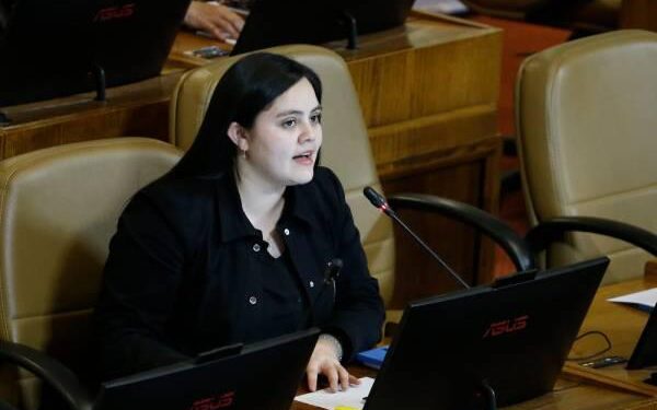 Diputada Sara Concha califica como “falsas” las informaciones sobre supuesto llamado contra rutina en Viña 2026.