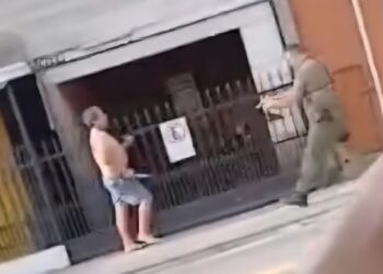 Hombre amenazaba a Carabineros con arma blanca y fue retenido con un disparo.