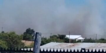 ÚLTIMO MINUTO 🔥  Ordenan evacuar un sector de la comuna de Ñuble por Incendio Forestal.