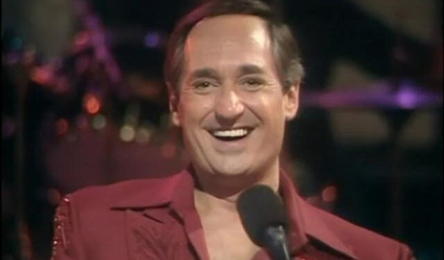 Murió Neil Sedaka un grande de los años felices.