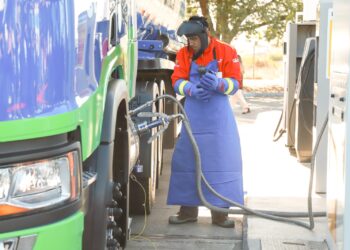Chillan Viejo se consolida como centro industrial y logístico de Ñuble con apertura de estación de GNL para transporte de carga.