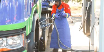 Chillan Viejo se consolida como centro industrial y logístico de Ñuble con apertura de estación de GNL para transporte de carga.
