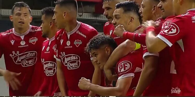 Ñublense de local enredo puntos ante Deportes La Serena.