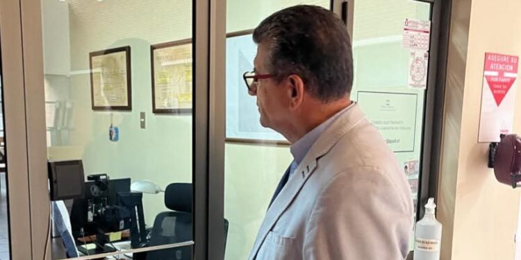 Municipalidad de San Nicolás se querella contra los que agredieron a funcionaria de salud.