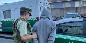 Ciudadano extranjero es sorprendido con especies robadas en Chillán.