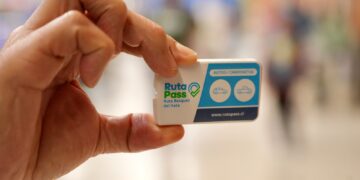 Concesionaria Bosques del Itata inicia entrega gratuita de 100 mil TAG ante inicio de pago automatizado en ruta del Itata.