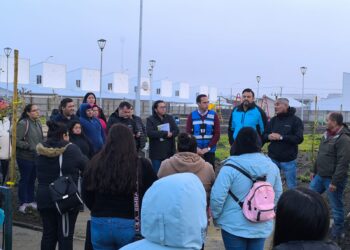 Alcalde de Bulnes y Serviu exigen cumplimiento de garantías para viviendas afectadas por la lluvia.