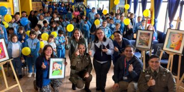 Carabineros participa en jornada de inclusión sobre Síndrome de Down en escuela rural de Chillán Viejo.
