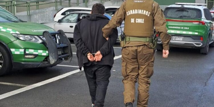 Sorprenden a conductor sin licencia de conducir ➡️ Pero si con drogas.