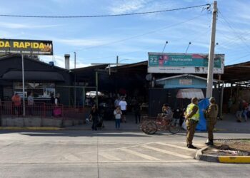 Fiscalización alrededor del Persa Monterrico se realizó este fin de semana.