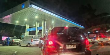 Esta noche se anunció un alza en los combustibles desde este próximo jueves.