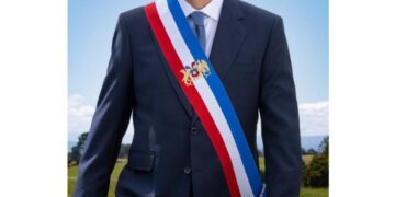 Presidente electo Kast podrá utilizar el escudo de chile en su banda presidencial.