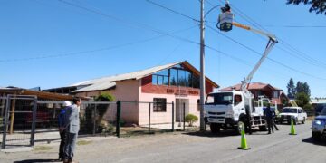 Municipalidad de Bulnes inaugura camión hidroelevador para recambio y mantención de luminaria púbica.