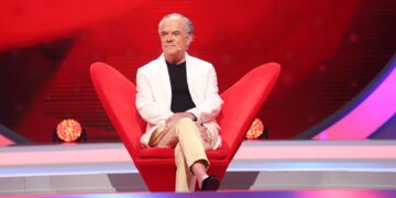 Murió Eduardo Cruz-Johnson, histórico periodista y lector de noticias de la televisión chilena.