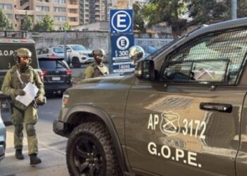 AHORA🔴Allanamiento de gran cantidad de drogas en pleno centro de Santiago