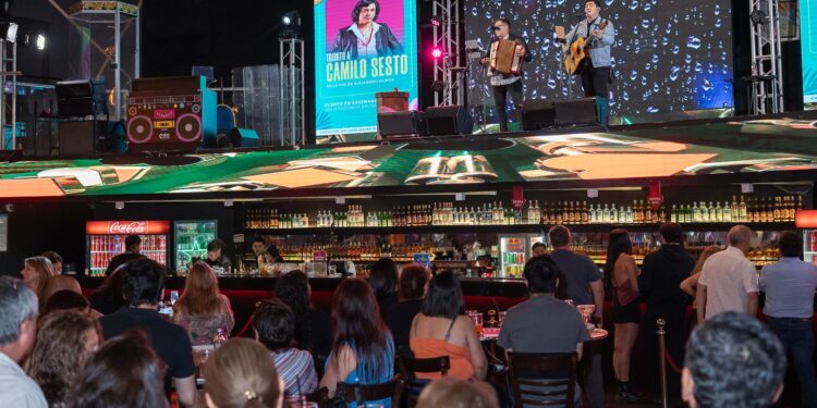 MDS Chillán invita a vivir un fin de semana de fiesta, música y promociones imperdibles.