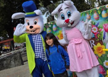 Cientos de niños y niñas festejaron la Pascua de Resurrección en El Carmen.