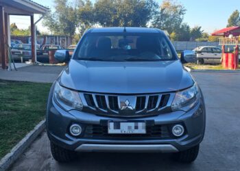 DETENIEN A MUJER POR RECEPTACIÓN DE VEHÍCULO ROBADO EN CATO.