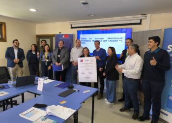 Senda, Municipio y empresa local ejecutan programa de prevención de consumo de drogas y alcohol en espacio laboral.