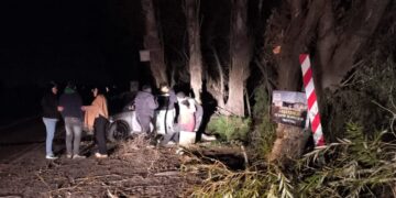 AHORA EN ÑUBLE 🔴 ACCIDENTE VEHICULAR DEJA UN HERIDO GRAVE Y DOS LESIONADOS EN BULNES