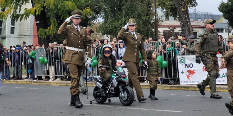 Ñuble: Con desfile de honor y junto a la comunidad Carabineros conmemoró sus 99 años