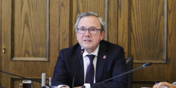 Sanhueza propone dar urgencia a proyecto del SAE y avanzar con mejoras durante su tramitación.