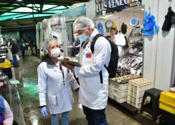 Semana Santa: Seremi de Salud fortalece fiscalizaciones a pescaderías en la región.