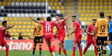 Sigue el invicto de Ñublense ⚽️ Hoy empató de visita ante Coquimbo.