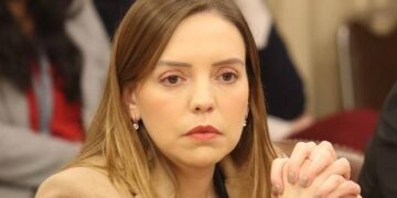 Senadora de RN Camila Flores ¿con Fraude al fisco?.revelan esquema de “la cuota Flores”