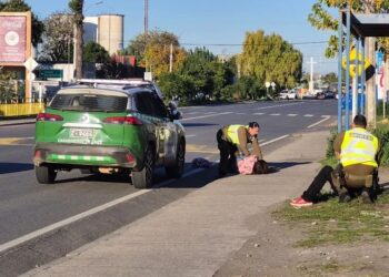 AHORA ♾️ DETUVIERON A DOS MENORES INVESTIGADOS POR DELITO EN SERVICENTRO DE QUILLÓN.