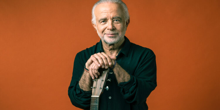 Fernando Ubiergo celebrará sus 50 años de canciones en el Teatro Municipal de Chillán.