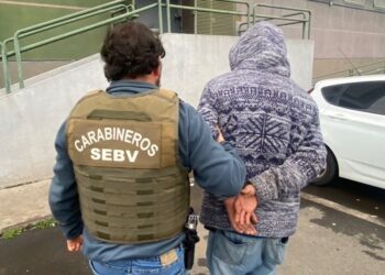 Individuo era buscado por delitos de robo de vehículos y ahora es detenido.