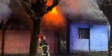 Voraz incendio deja una persona ya identificada como fallecida en Chillán.