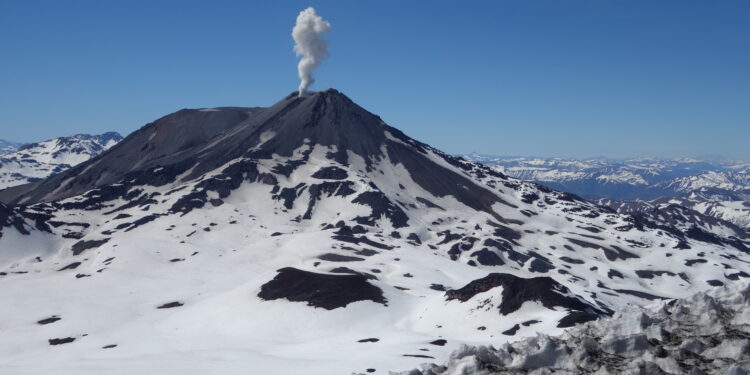 Volcán Chillán se despertó muy temprano. 🌋